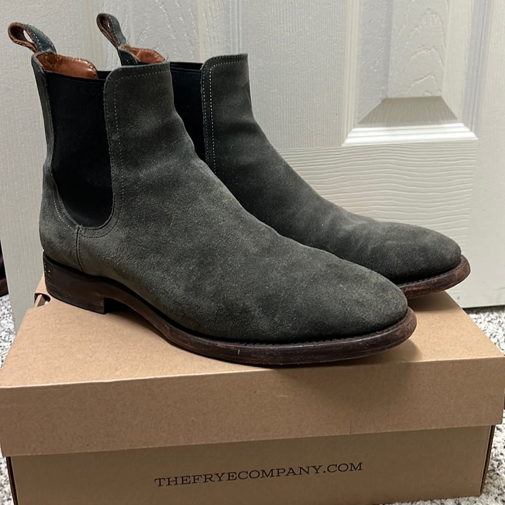 Frye Mens charcoal gray suede chelsea boots size 11
